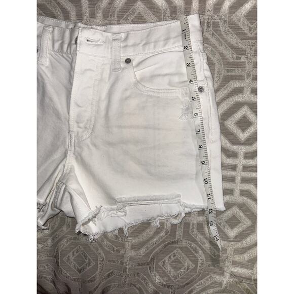 Free People We The Free Sofia White Distressed Denim Shorts Size 27 Hem - Picture 5 of 8